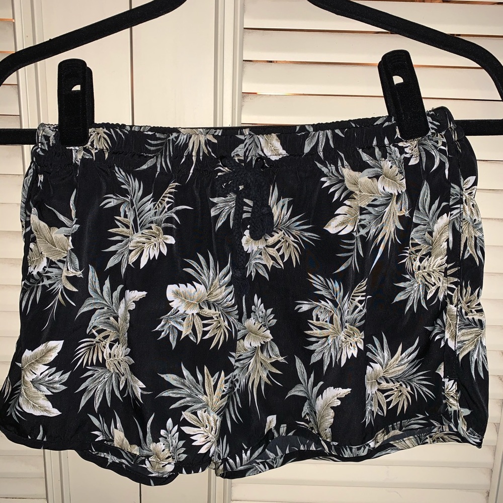 Cotton On Leaf Shorts